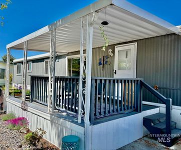 5573 Fairfax Ln, Garden City, ID, 83714