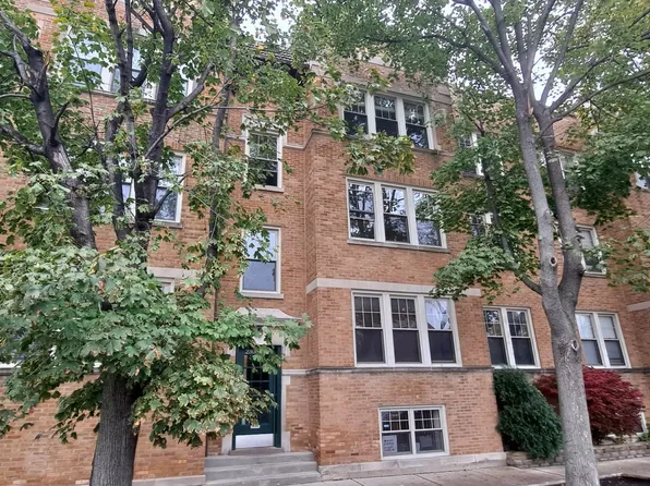 2304 W Jarvis Ave APT 2, Chicago, IL 60645