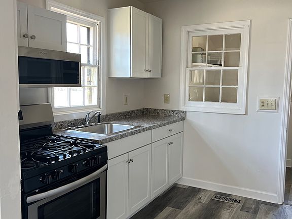Kitchen with new cabinets
