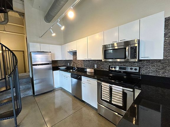 2nd image of 1900 Superior Ave E Suite 334