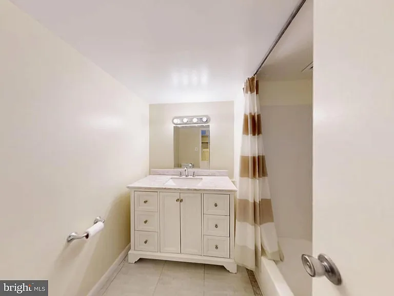 2622 Fort Farnsworth Rd #216 — Photo 14