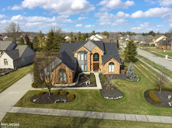 14955 Sherwood Park Dr, Shelby Township, MI 48315