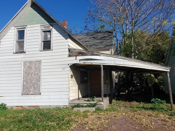 1311 E 14th St, Des Moines, IA 50316