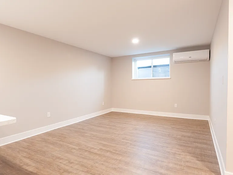 204 E Chester Pike — Photo 6