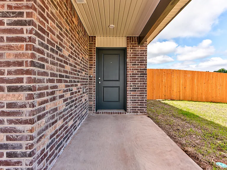 6100 Western Redbud Trl — Photo 7