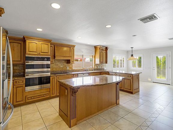 2nd image of 10109 W Sutters Gold Ln