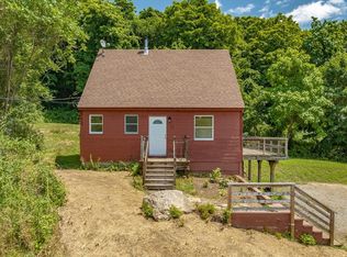 85 Amherst Rd, Leverett, MA 01054