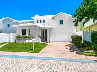 16 Turtle Walk, Key Biscayne, FL 33149