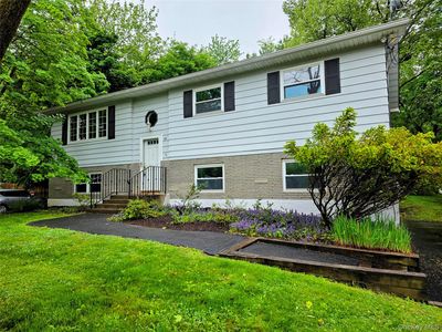 25 Oakwood Drive, Wappingers Falls, NY, 12590