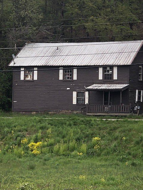 2nd image of 176 Floyd Pike