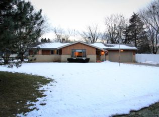 5501 W Glenbrook Rd, Brown Deer, WI 53223