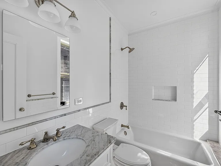 544 E 86th St #PHE — Photo 28