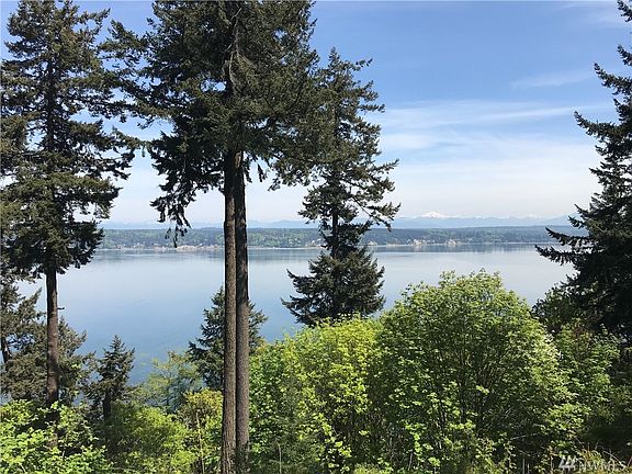 2nd image of 4076 S East Camano Dr