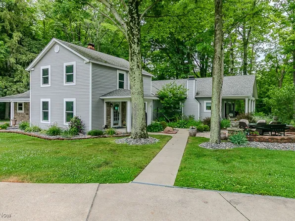 7995 Eagle Rd, Kirtland, OH 44094