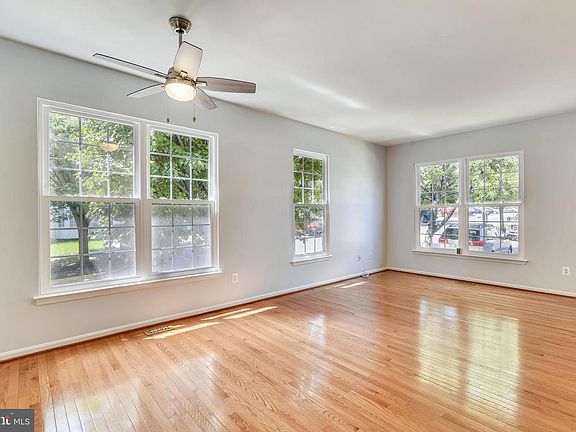 4th image of 10551 Brechin Way