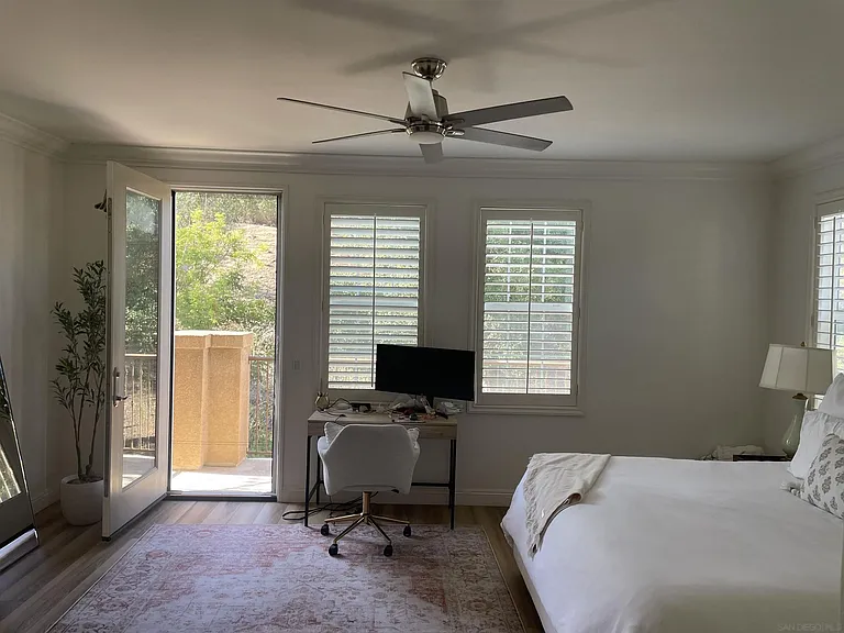 1056 Breakaway Dr — Photo 8