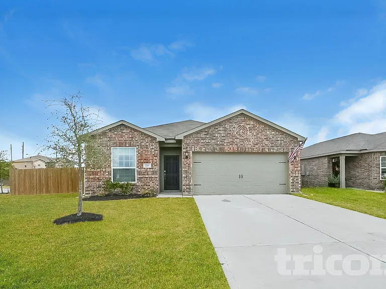 116 Thorton Vine Dr — Photo 1