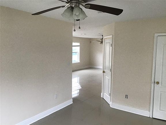 3rd image of 2313 Penndale Ln