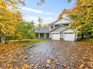 24445 104th Ave, Maple Ridge, BC V2W1J2