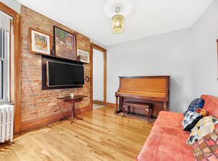 125 E 4th St APT 9, New York, NY 10003