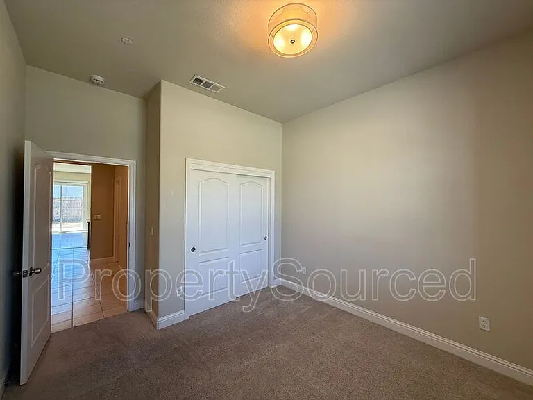 1428 Nascimento St — Photo 37