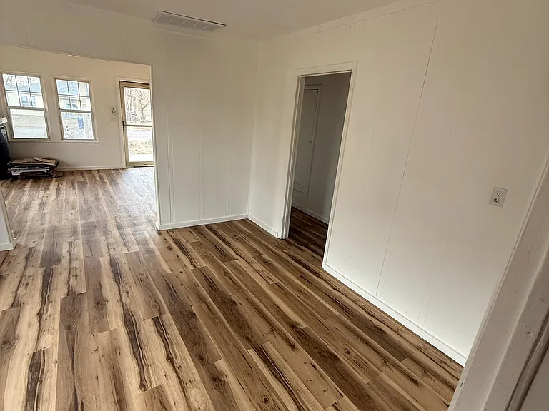 1521 N Park Ave — Photo 10