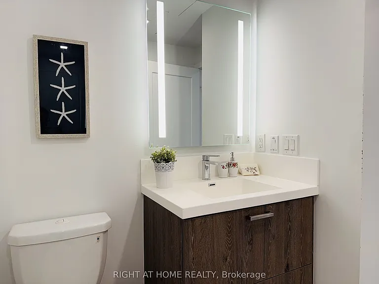 50 McCaul St #1011 — Photo 20
