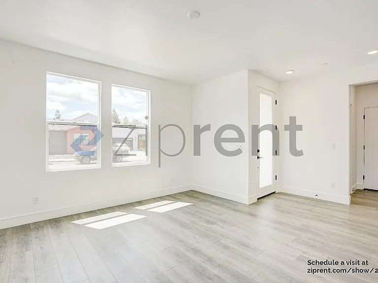 2203 Versaro Dr — Photo 4