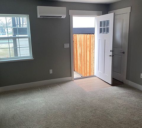 2nd image of 529 F St #D
