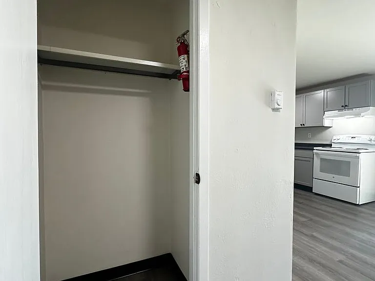 1785 Edison St — Photo 5