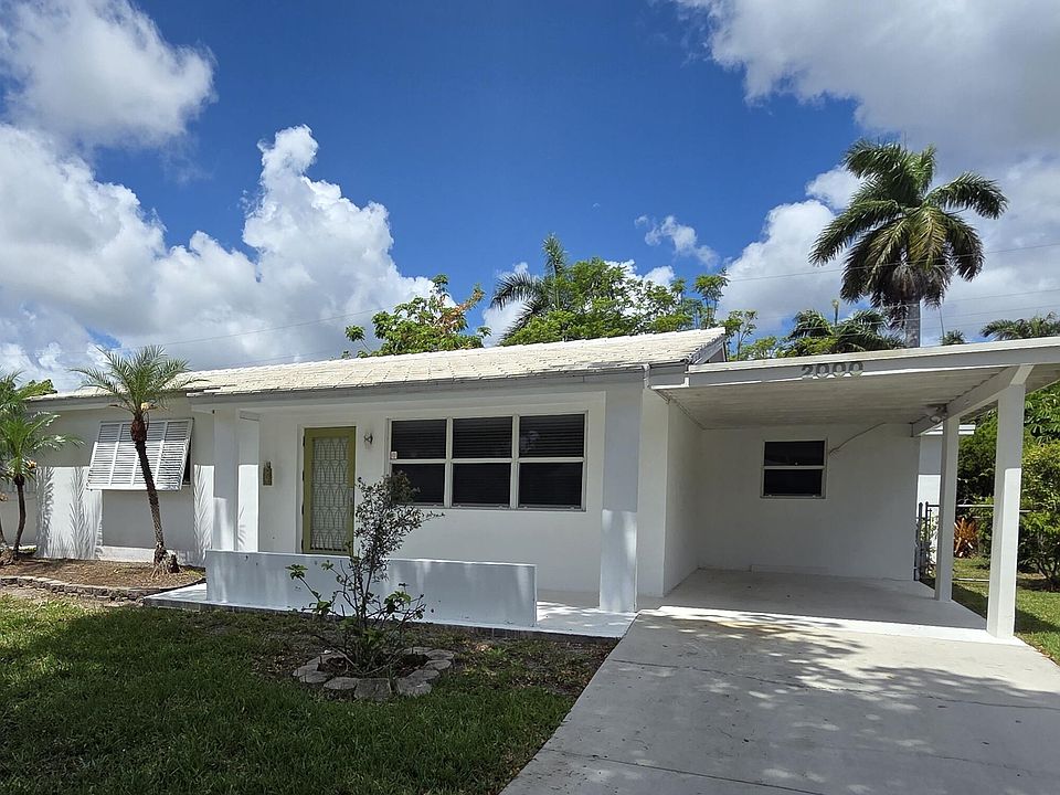 1st image of 2000 N 31st Avenue