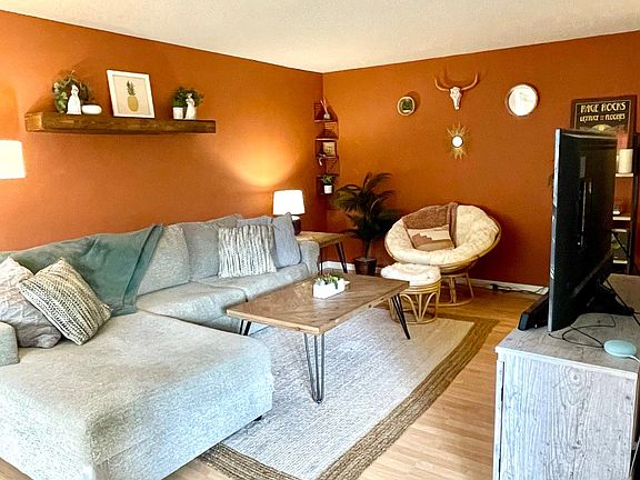 2nd image of 3540 Hennepin Ave APT 210