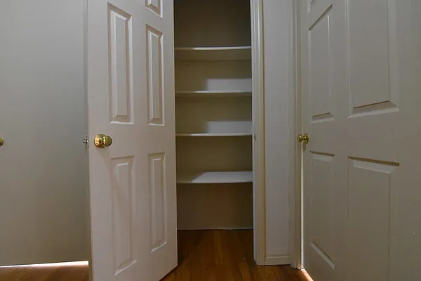 Rented by Clove Realty LLC | media 4