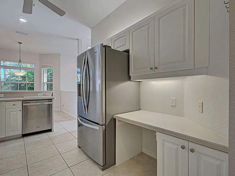 910 Bramley Ct #6 — Photo 12