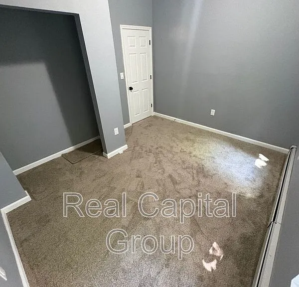 44 Alexander St #1 — Photo 5