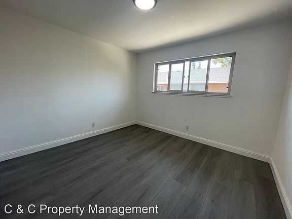 4th image of 1605 Ontario Dr #3