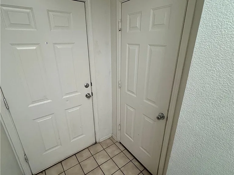 331 Phyllis Dr #2 — Photo 2