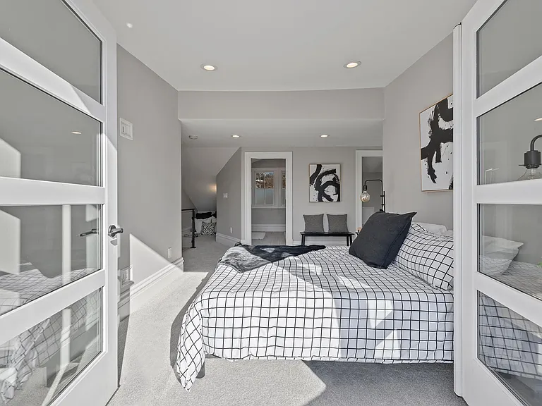 1027 Vinial St — Photo 31