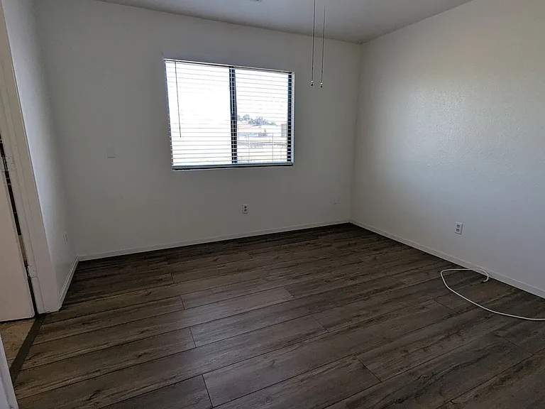 700 Orange Ave — Photo 4