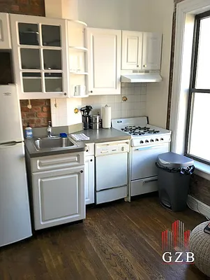 Rented by Avenues Real Estate | media 22