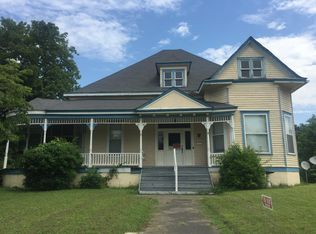 820 Perry St, Helena, AR 72342