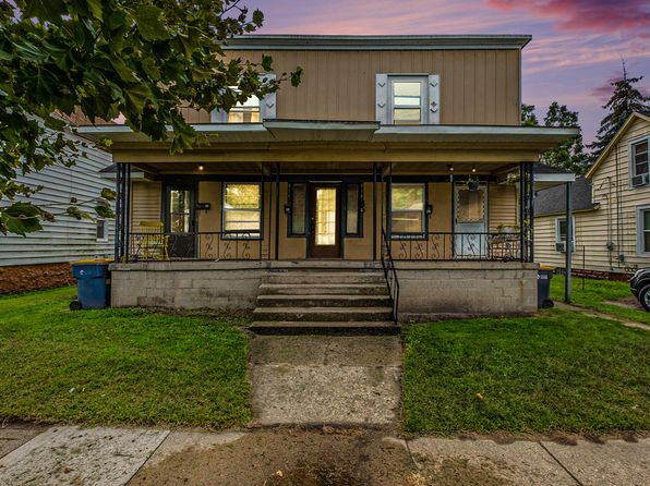 914 Courtney St NW, Grand Rapids, MI 49504