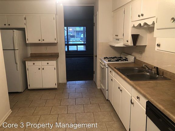 4th image of 227 Robinhood Ln APT 2