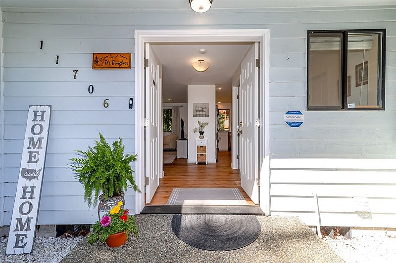 3rd image of 11706 16th Avenue NW