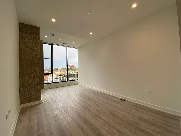 1120 W Patterson Ave #303 — Photo 5