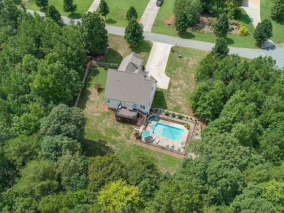 4th image of 1846 Jaya Dr