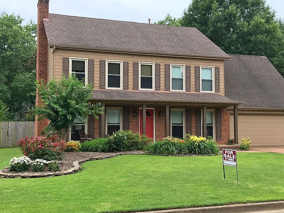 1st image of 441 Pine Grove Dr
