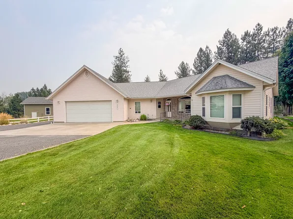 1555 S Meyers St, Kettle Falls, WA 99141