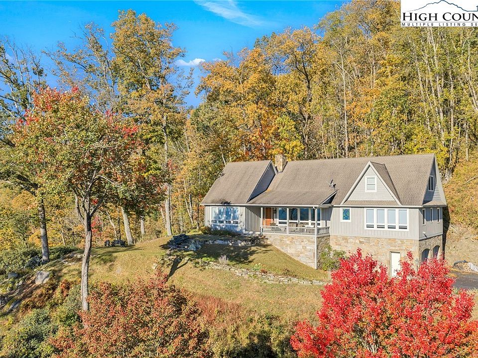 1st image of 933 Thunder Ridge Lane