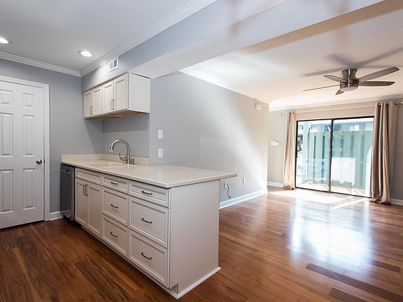 SS Dishwasher, Pantry & double sink